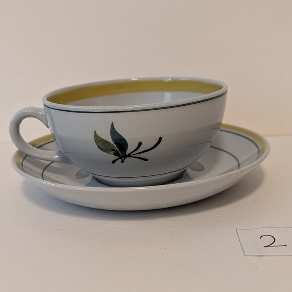 Vintage Arabia Finland Windflower Teacup and Saucer - Picture 2 of 9